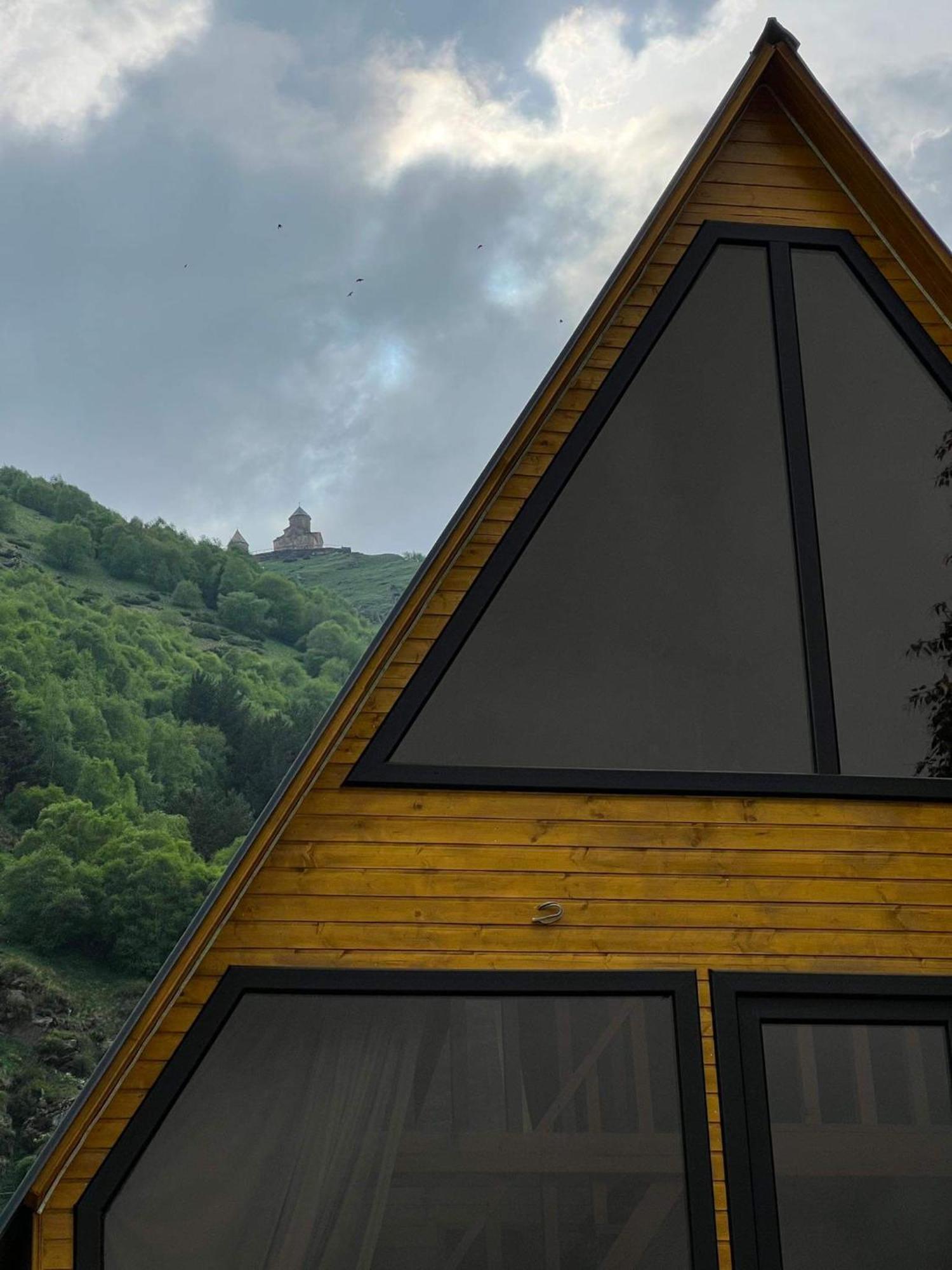 Pine Chalet Kazbegi Quarto foto